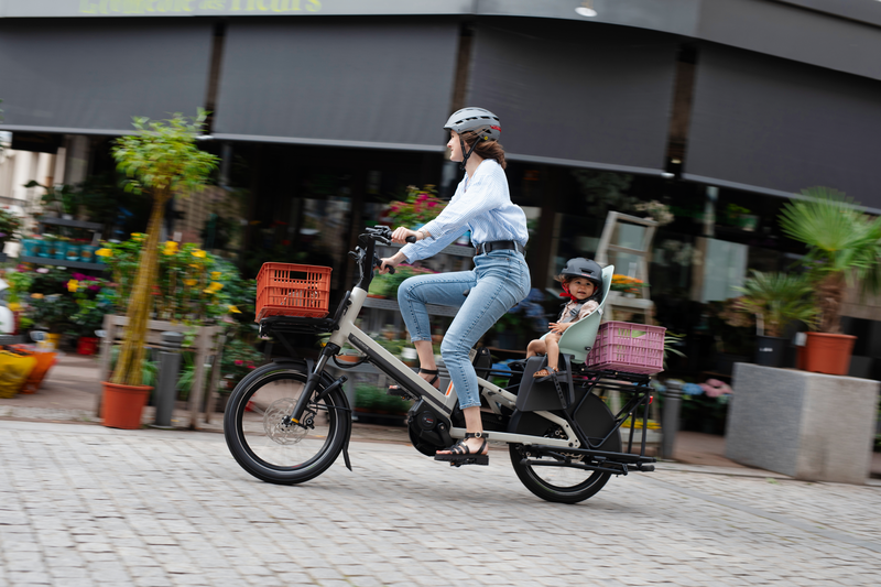Introducing the new Moustache Lundi 20 Cargo: The Compact Electric Family Transporter